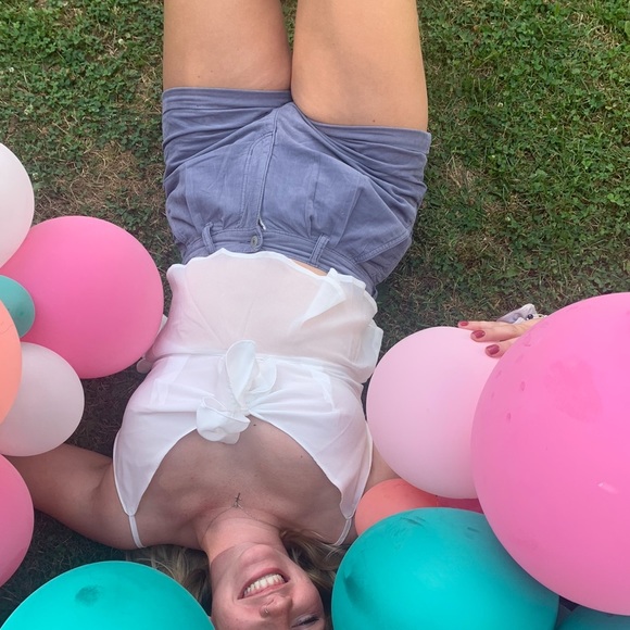 American Eagle Corduroy Mom Shorts - Picture 1 of 7